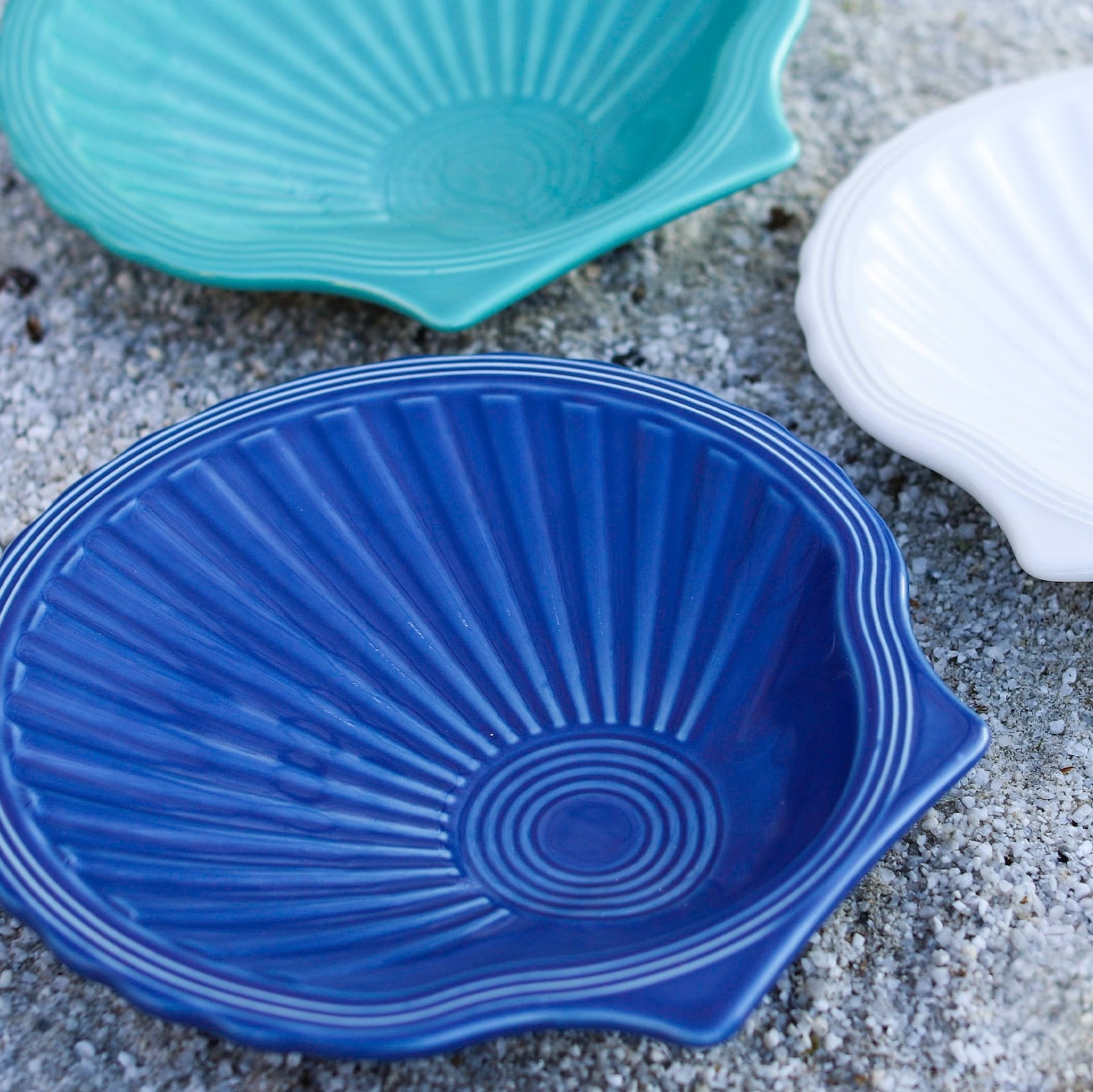 Retired Shell Shaped Plate 8 1/4 Inch - Image 5